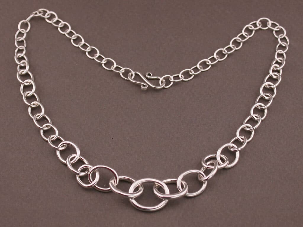 Graduating Ovals Silver Chain Necklace